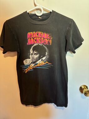 CLOSET CLEAN OUT Vintage Michael Jackson Thriller Tour T-Shirt Thin Faded Band T